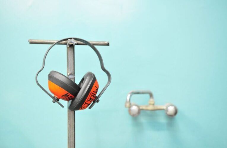 Simple Ways to Reduce Noise at Home for a Quieter Living Space