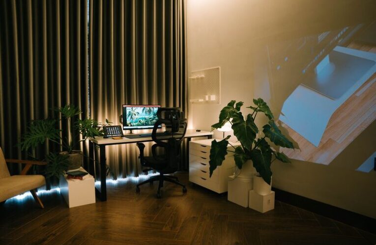 How to Create a Relaxing Home Workspace for Better Focus